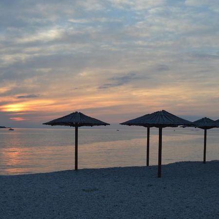 Apartment Sunrise Fuer 6 Personen In Pula-Stinjan Exterior photo